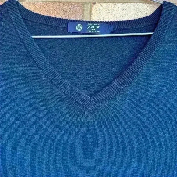 J. Crew Factory Men’s 100% cotton V neck sleeveless vest - Picture 2 of 6